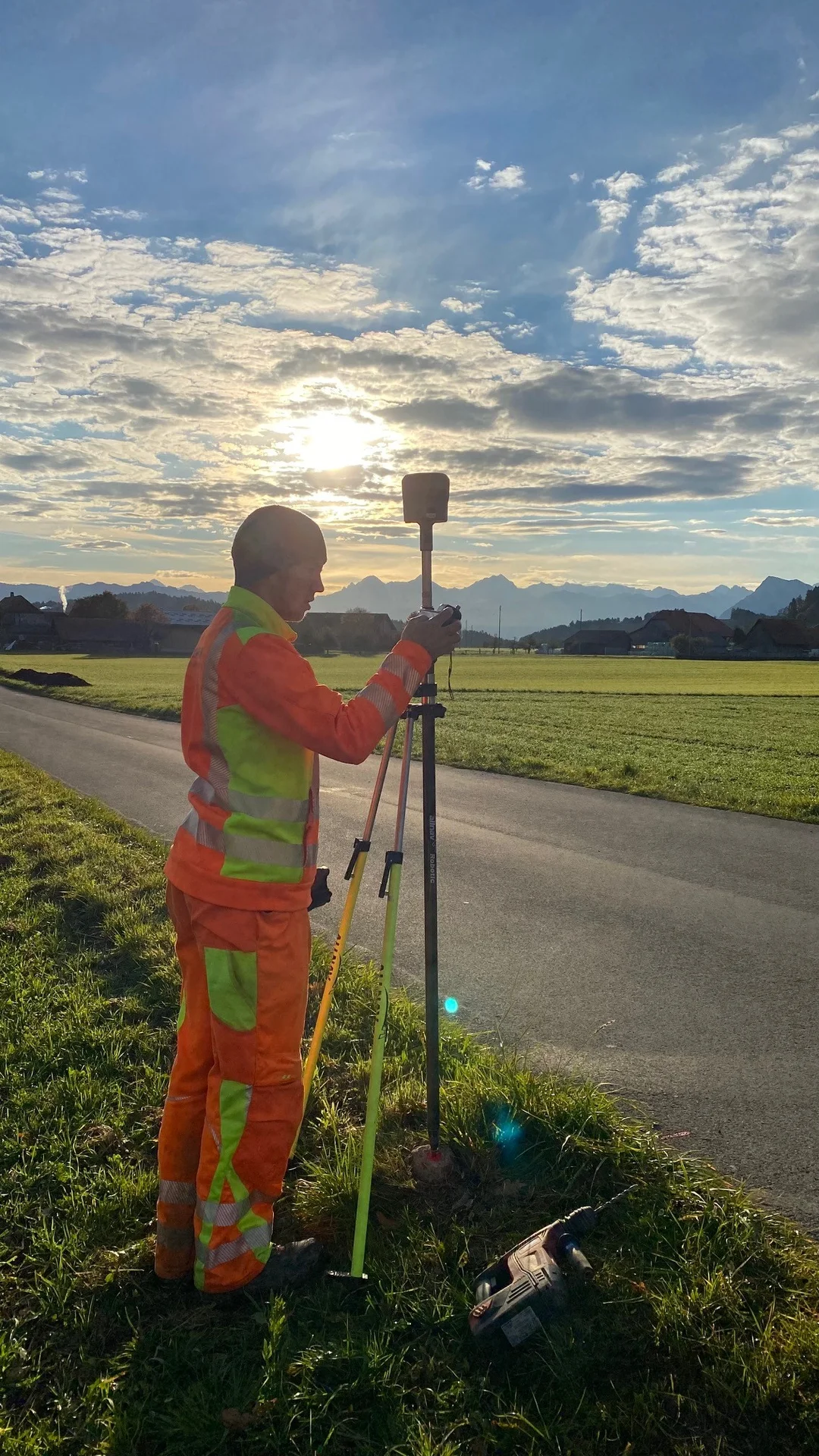 Vermessung mittels GNSS entlang einer Landstrasse