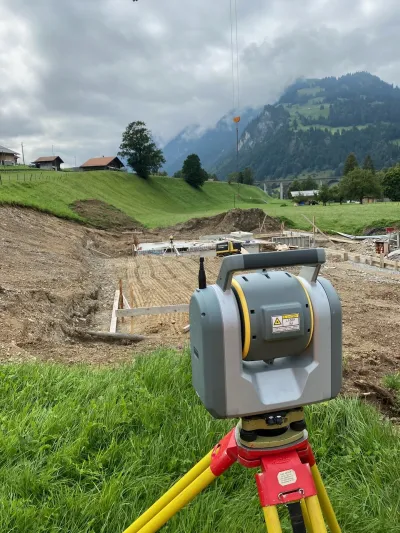 Kontrolle von Schnurgerüsten mit einem Tachymeter