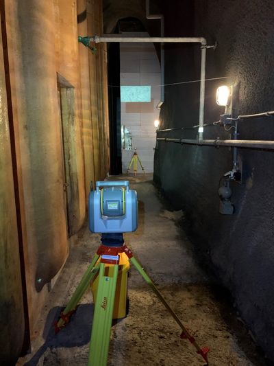 Spezialvermessung in einem Bunker mit Tachymeter